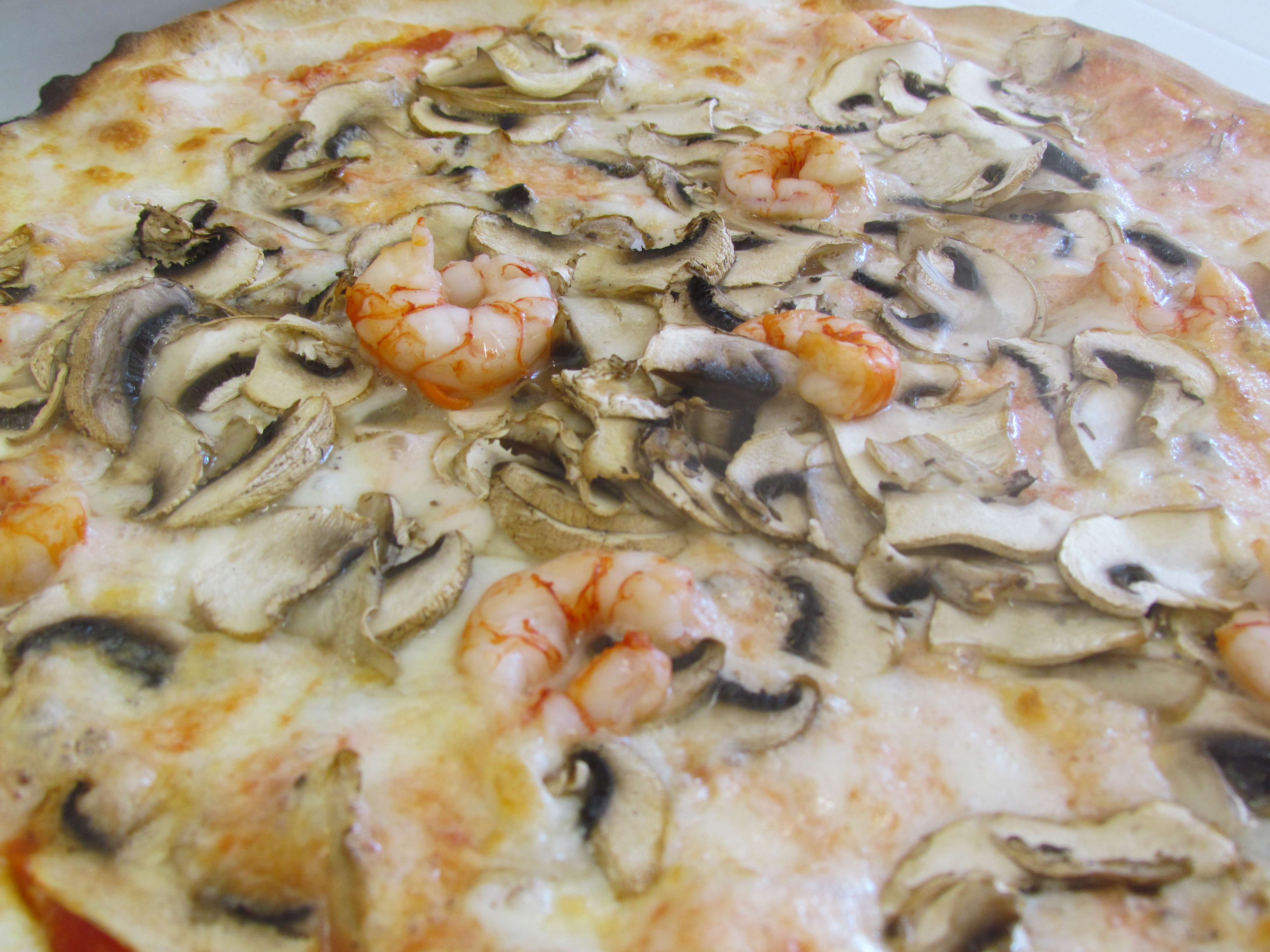 pizza funghi e gamberetti